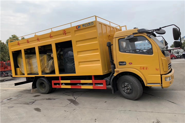 可上藍牌的東風污水處理車固液分離車，新型實用車型效果事半功倍