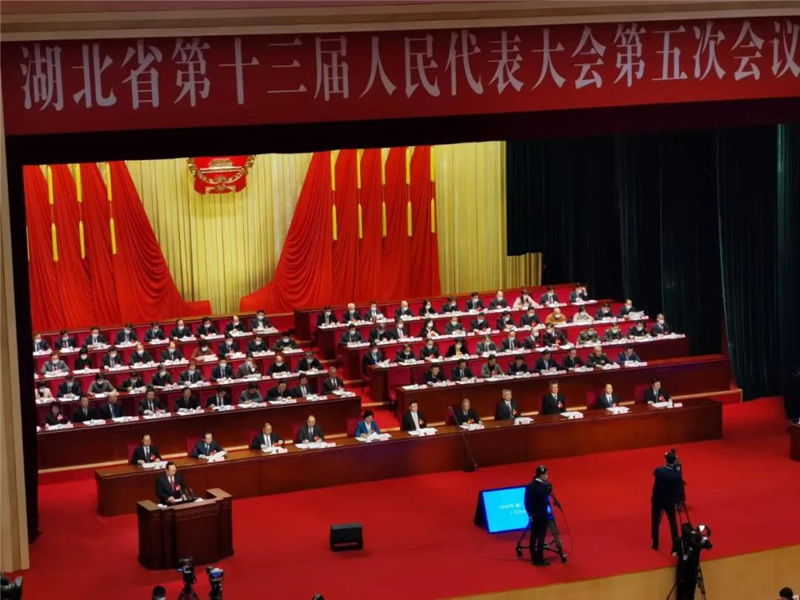 程力專汽2021年確定85億產值目標，湖北省政協委員、隨州市人大代表程力集團總經理程阿羅出席“兩會”力推隨州專汽應急產業雙核發展