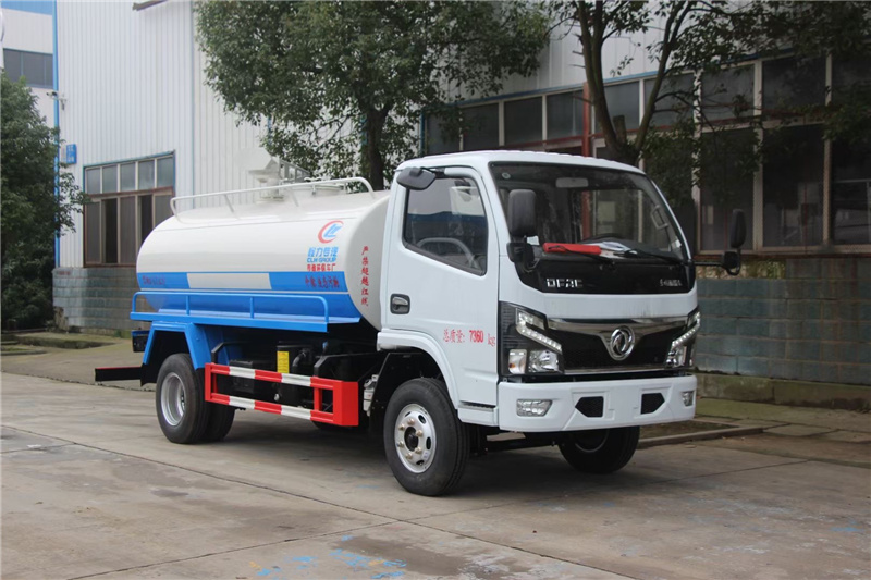 東風國六吸糞車根據(jù)需求可以選擇不同的配置定制屬于你的專屬車