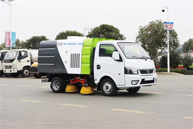 東風途逸微卡國六掃路車有純電動、汽油、柴油三種動力可供選擇