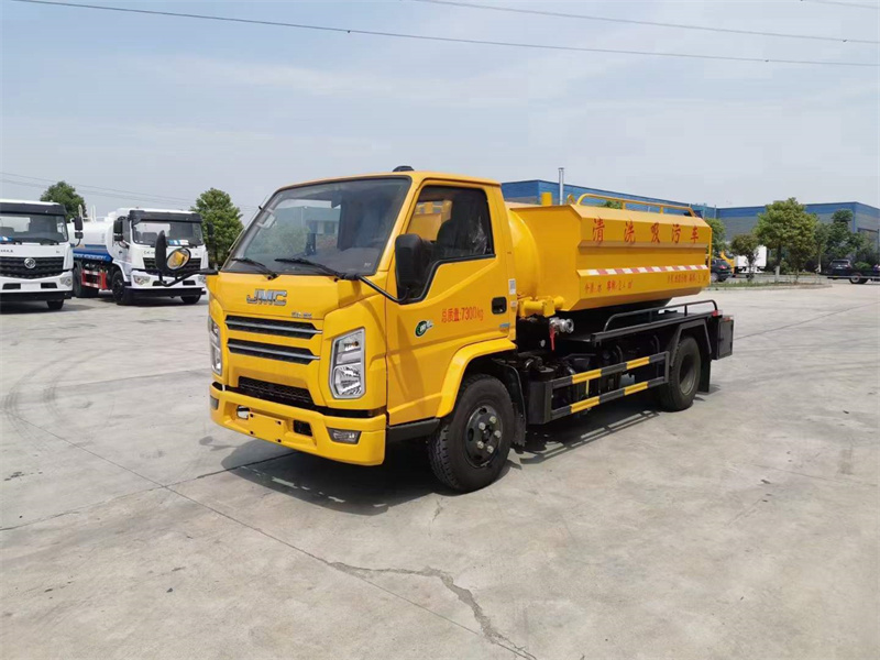 國(guó)慶鉅惠：江鈴順達(dá)清洗吸污車解決小區(qū)地下室進(jìn)水和下水井冒臟水的問(wèn)題