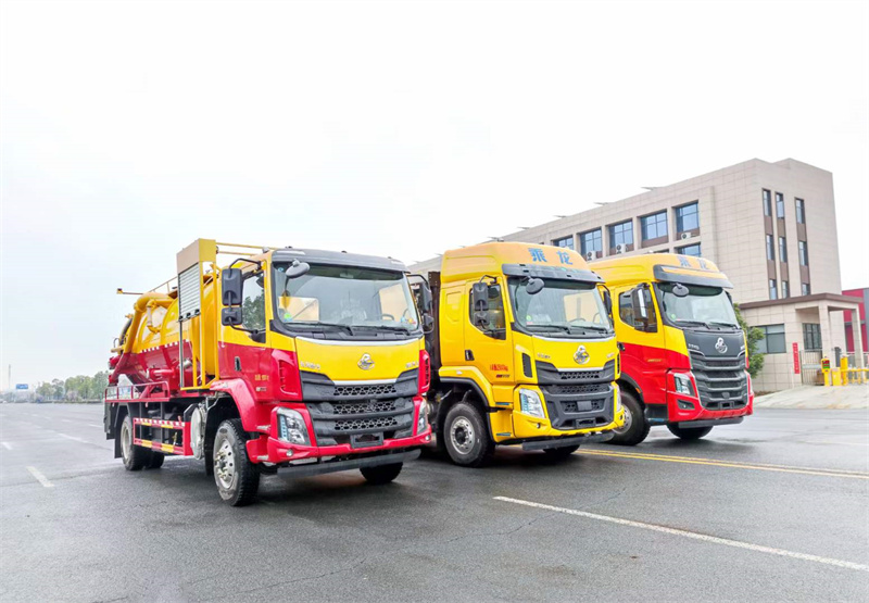 東風(fēng)柳汽單橋，后八輪，前四后八清洗吸污全系現(xiàn)車