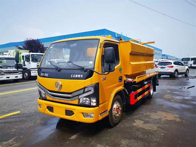 東風多利卡6方方罐清洗吸污車