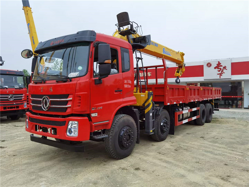 東風K5前四后八徐工14噸隨車吊