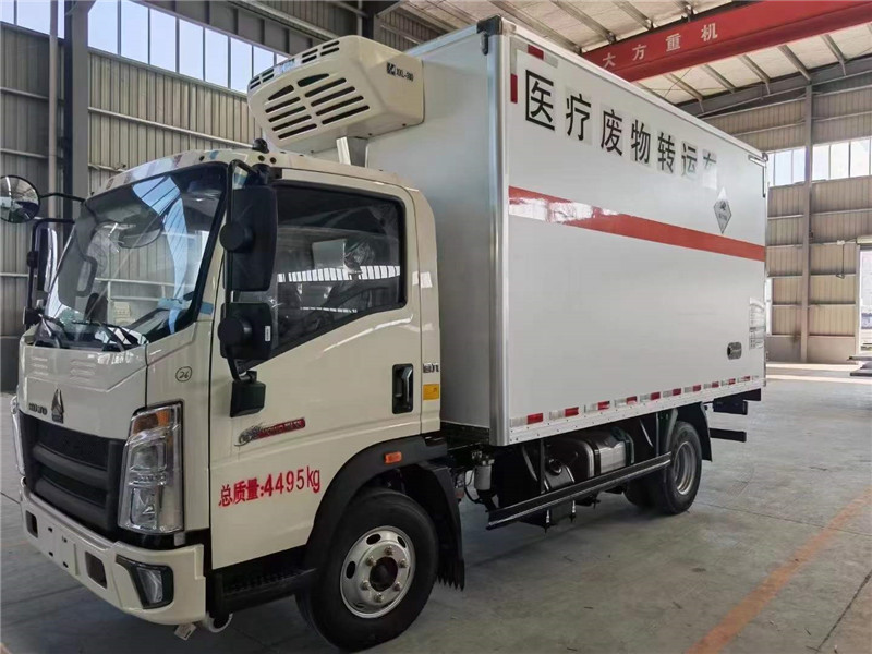 藍(lán)牌重汽豪沃醫(yī)療廢物轉(zhuǎn)運車